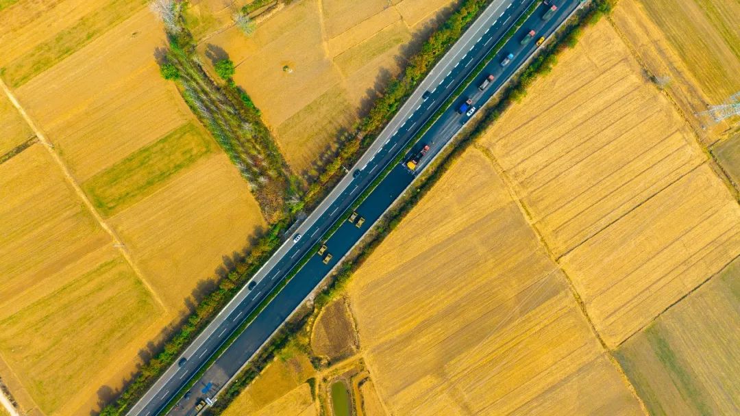 扬民族自信！尊凯实业成套沥青路面装备助力家乡高速建设！