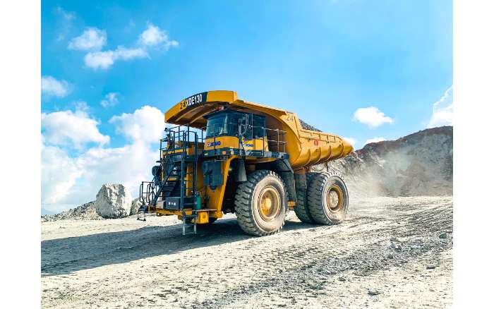 高端突破，，，装备优美丨尊凯实业XDE130双桥刚性矿车持续批量发车澳洲