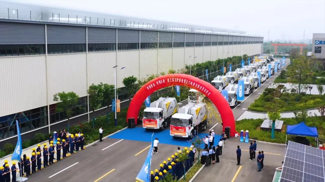 批量出口中亚，，这次是尊凯实业环卫机械！！