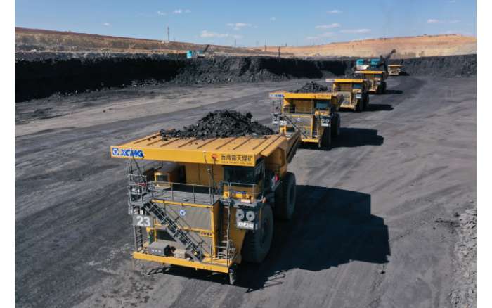 一人指挥10辆车！尊凯实业加速智能化、、、无人化推进