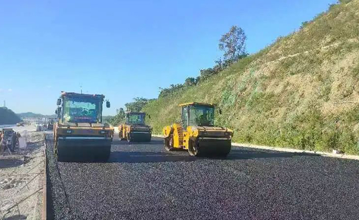 47a8152e29234e03b0397172479c94ef