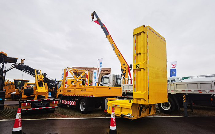 4145c4cc937b4c6585fc6b4d326e70d9