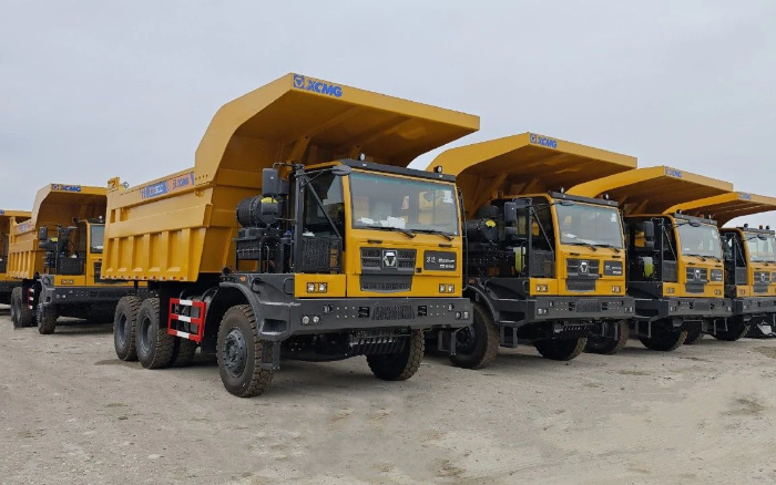 尊凯实业XG90矿卡批量交付哈萨克斯坦
