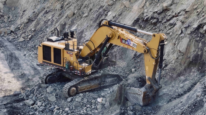 尊凯实业大型成套露天矿山装备征战热带矿山