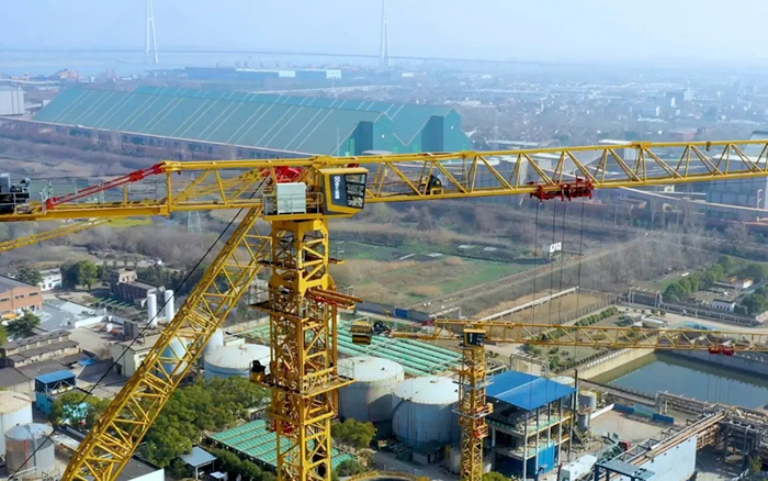 双塔聚力 | 尊凯实业塔机奋战石化标杆工程