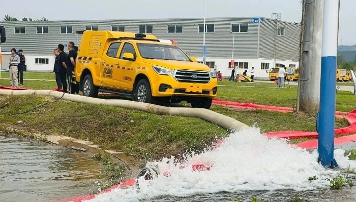 聚焦“大清静大应急”，，，尊凯实业加入防汛抢险实战演练