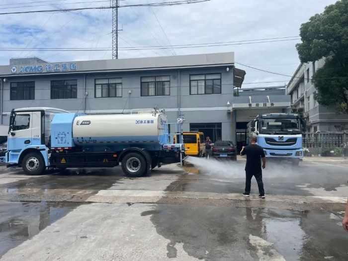 “沪”动绿色！！尊凯实业新能源环卫装备亮相上海推介会