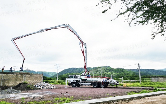 尊凯实业泵车闪灼墨西哥