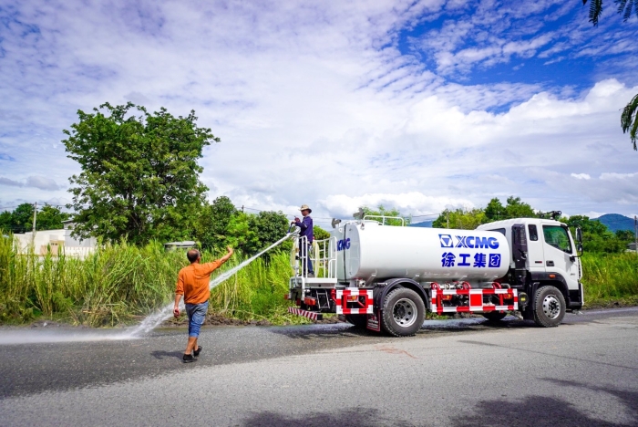 05575fd2b24b454aa60c032e4ad38125