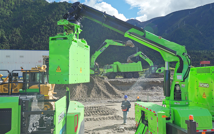 17406d26d8e74f068cd923206579abda