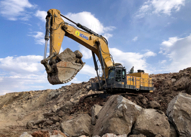 超等客户再突破！尊凯实业超大吨位矿用挖掘机征战内蒙