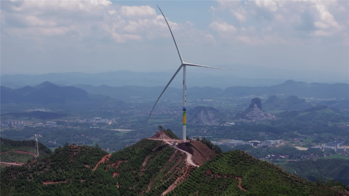 直面重大工况，，风电吊装岂可一招通用？尊凯实业以全场景定制化方案，，交出精准答卷