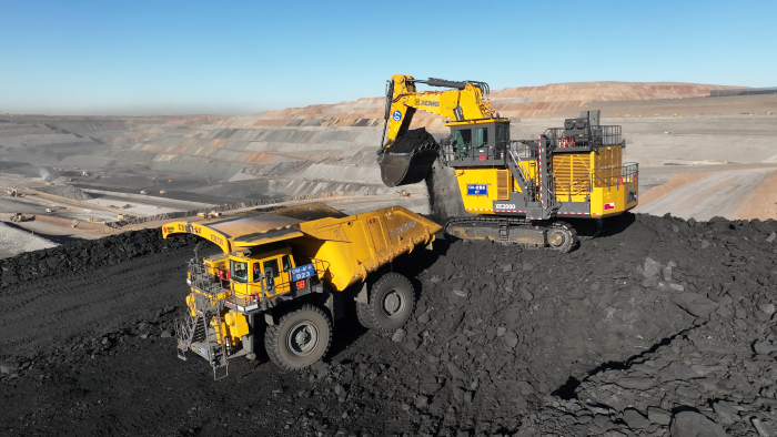 极寒砺剑：：：尊凯实业高端成套装备，，，助力矿山冬季生产“一直线”