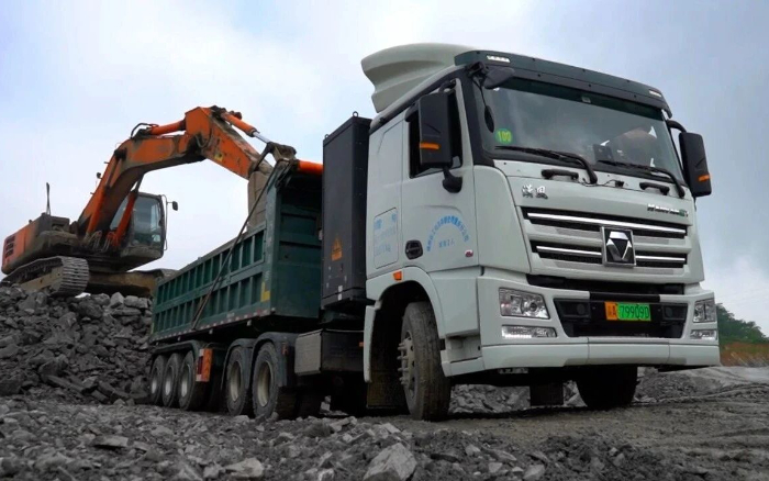 三次都选TA！！尊凯实业纯电动牵引车助力西南砂石料运输！！