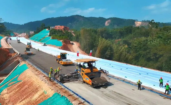 压实跳出“凭履历”，智能手艺来 “把关”