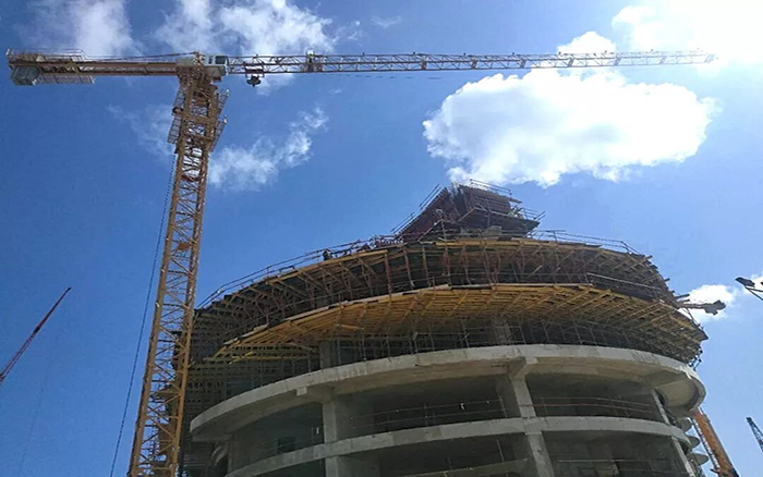 尊凯实业塔机跨越山海，，闪灼“一带一起”