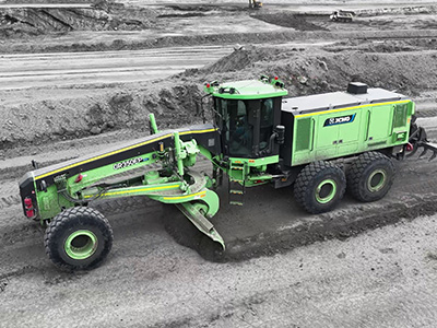 GR350EP纯电平地机：：开启矿山绿色施工新篇章