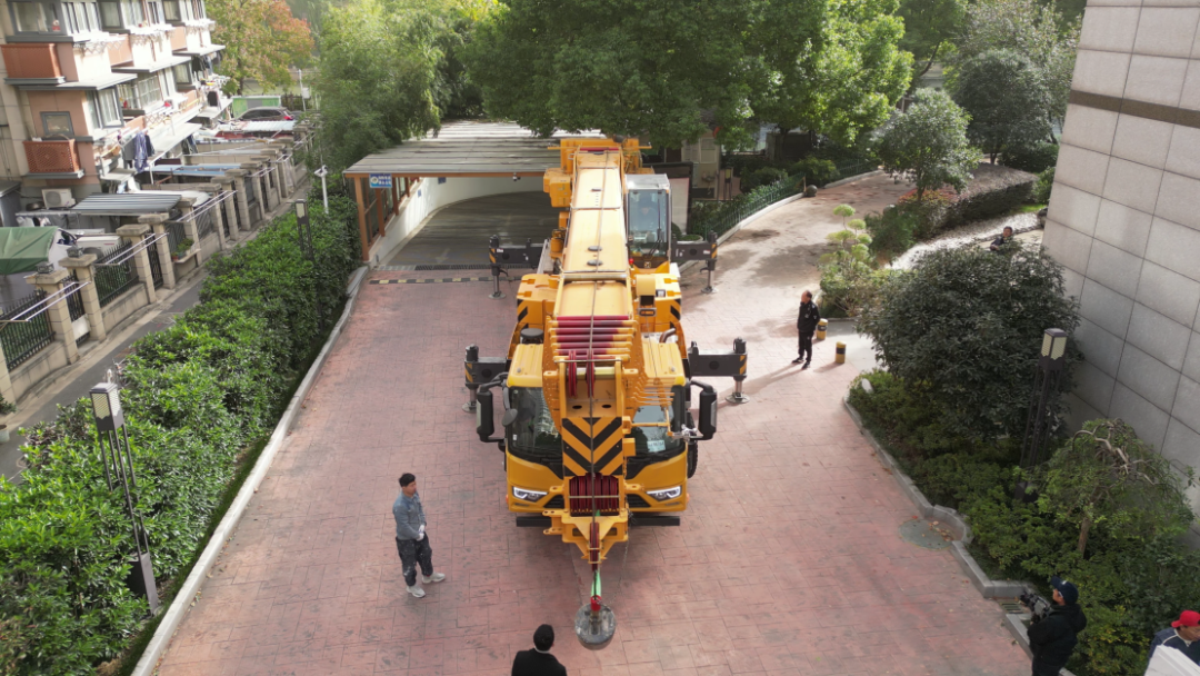 2.8米车宽杀出重围！！！尊凯实业G2代四桥130吨极限操作