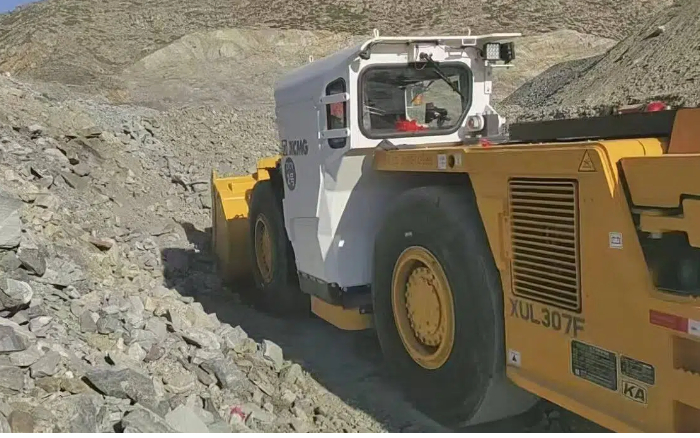 攻克高密度铁矿！尊凯实业 XUL307F 硬核助力西北矿业高效开采